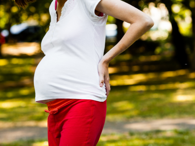 pregnant woman pelvic girdle pain lower back